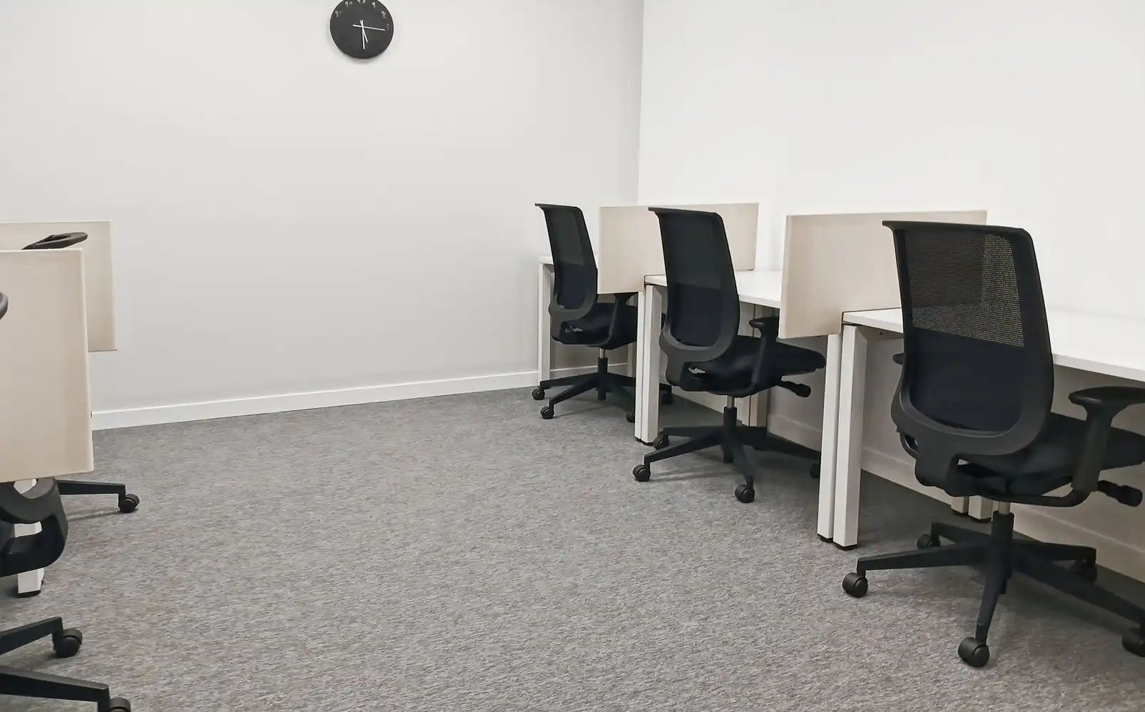 Büro mit Aufzug zur Miete in Calle de Gobelas 35
