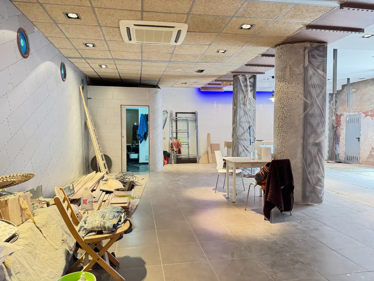 Commercial properties for sale in Corvera de Asturias  with Air Conditioner and Heating