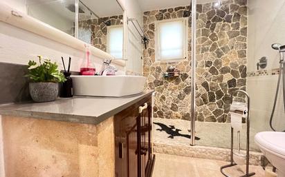 Bathroom of House or chalet for sale in  Palma de Mallorca  with Air Conditioner, Heating and Parquet flooring