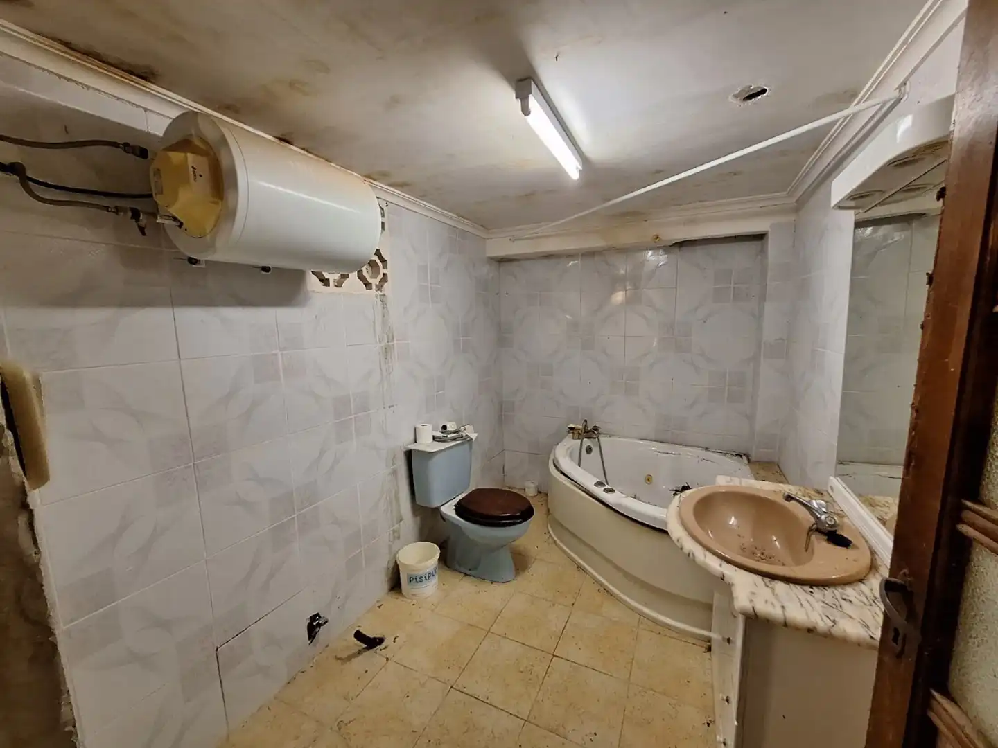 Baño de Casa o chalet en venta en Corbera con Trastero y Piscina