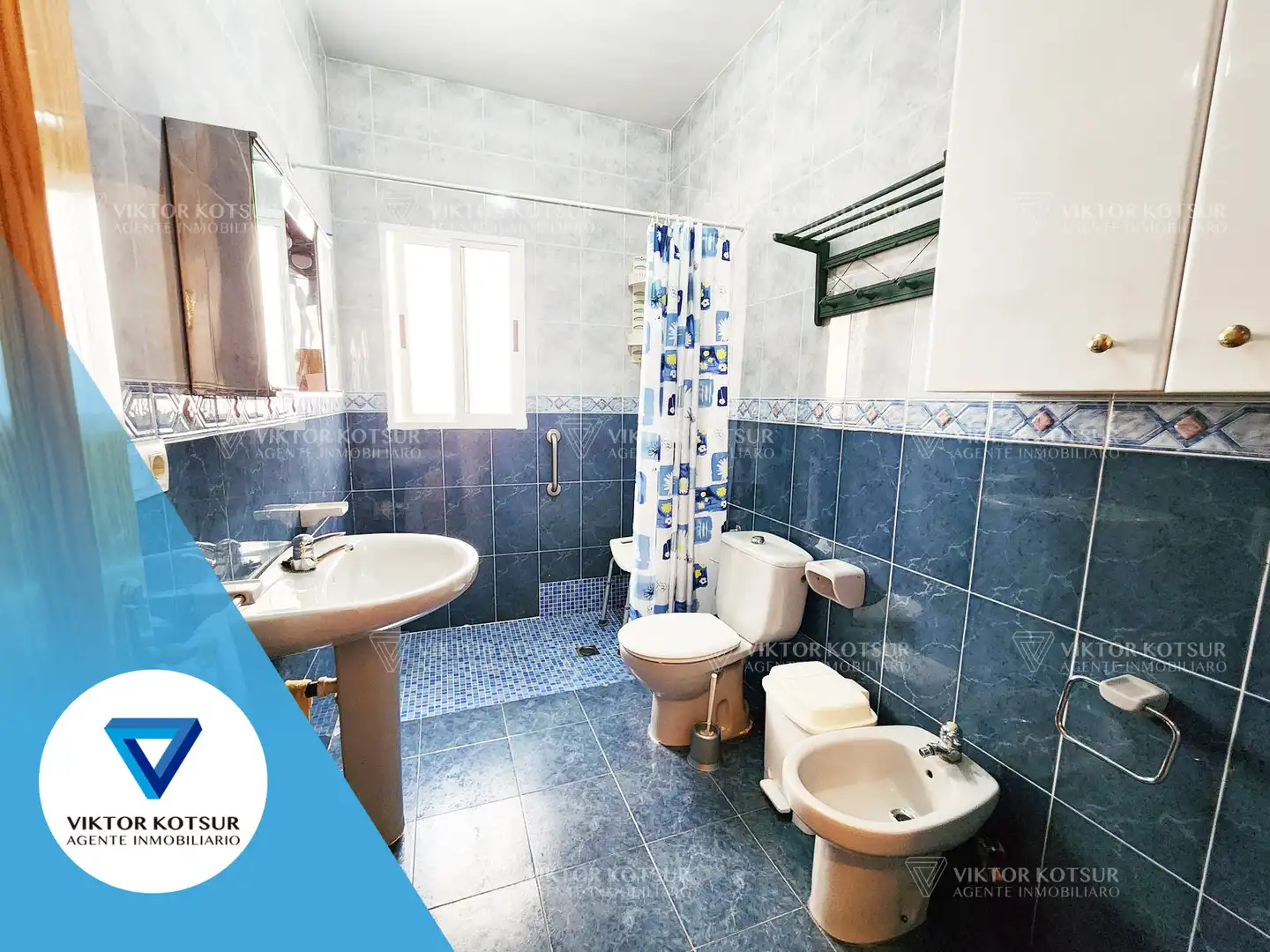 Baño de Casa adosada en venta en Roquetas de Mar con Aire acondicionado, Terraza y Trastero