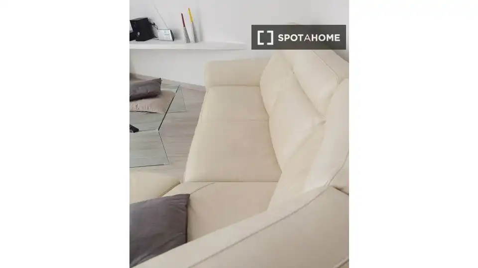 Vista exterior de Apartament per a compartir en Madrid amb Aire condicionat, Calefacció i Terrassa