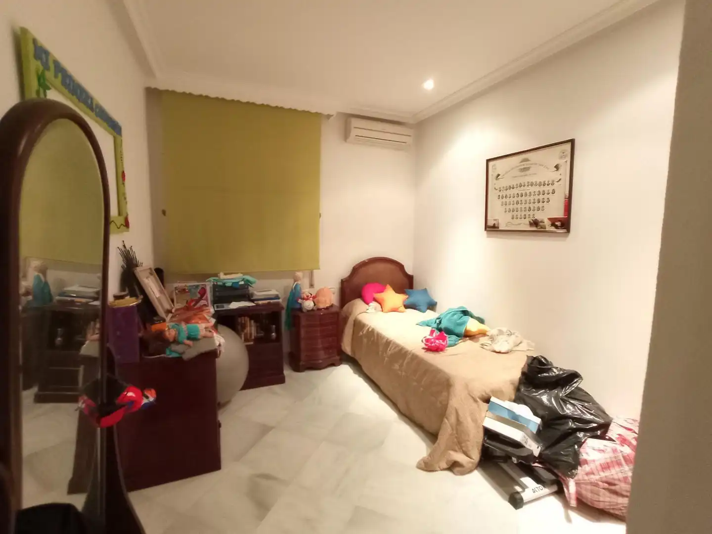 Habitación de Casa o chalet en venta en Chiclana de la Frontera con Aire acondicionado, Calefacción y Jardín privado