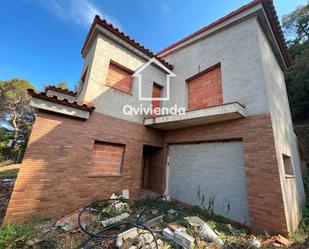 Exterior view of House or chalet for sale in Castellar del Vallès