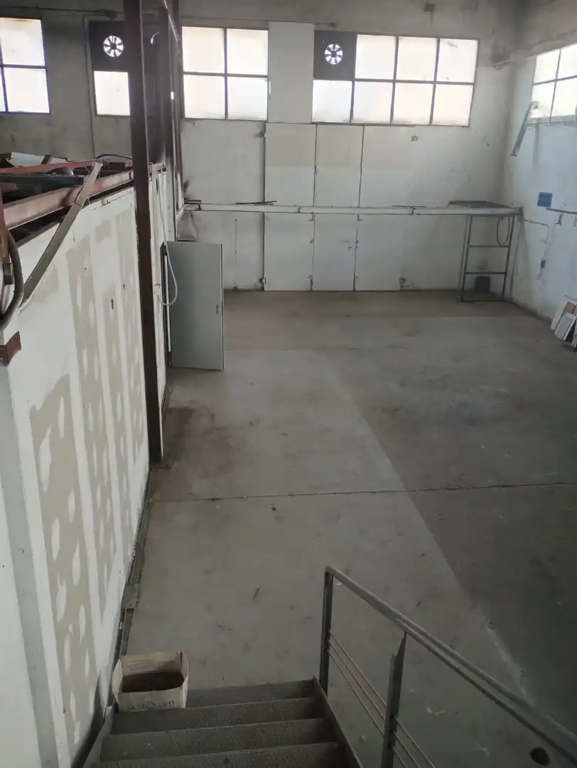 Industrial building to rent in Camino la Concepción 12, imagen 4