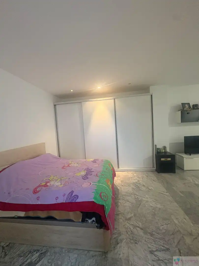 Bedroom of Flat for sale in Estepona  with Air Conditioner, Terrace and Community pool