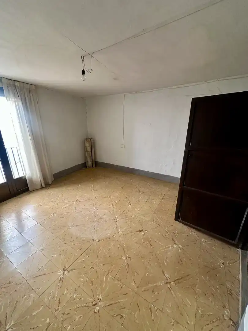 Casa adosada en venda en Agullent