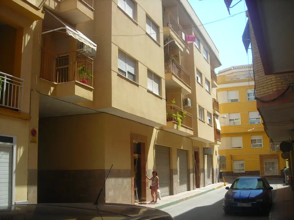 Piso en venta en C/ Escultor Nicolás de Bussy