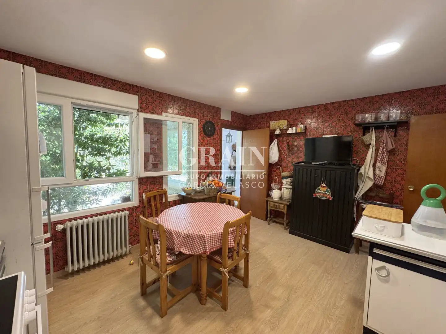 Garden of Houses for sale in Albacete  with Heating, Swimming Pool and Balcony