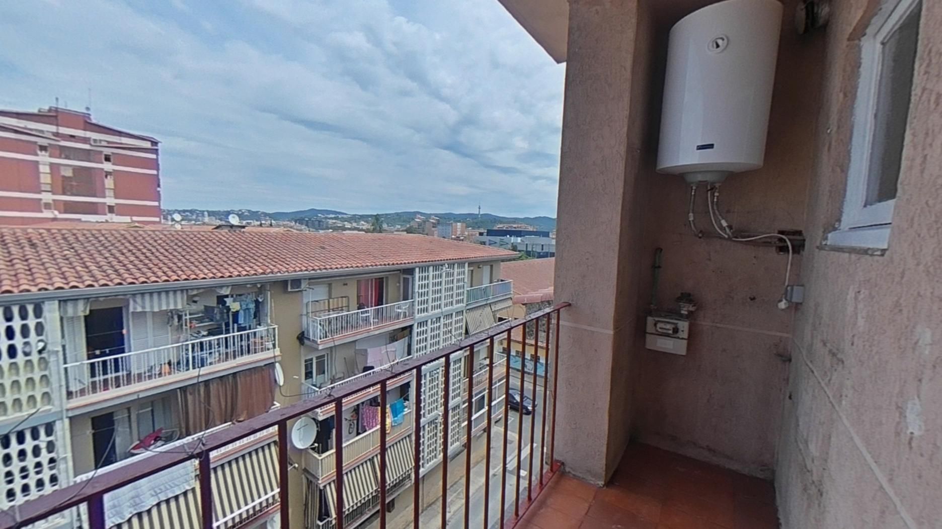 Terraza de Piso en venta en Girona Capital con Calefacción y Balcón