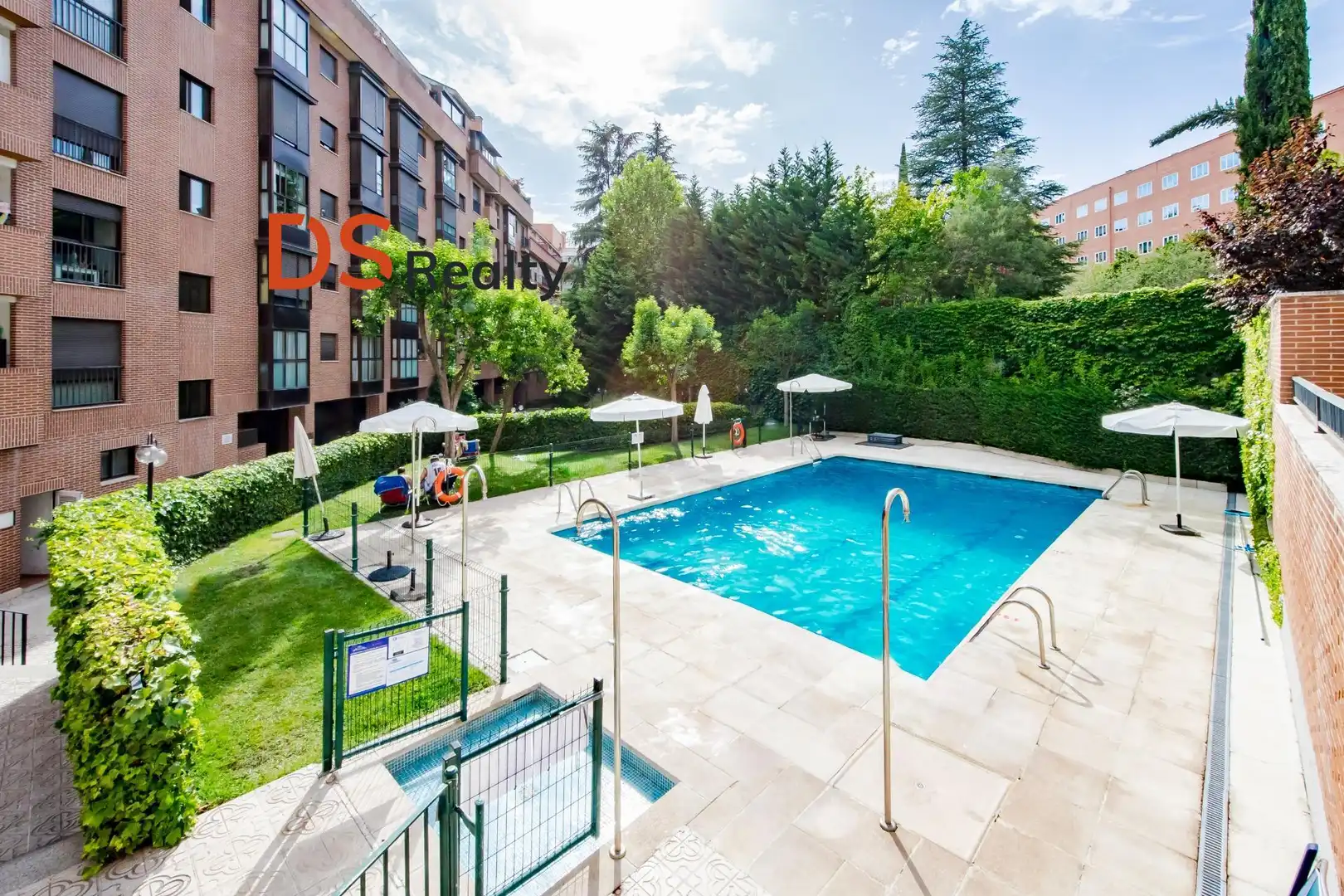 Àtic amb piscina en venda a Calle BUSTAMANTE, imagen 3