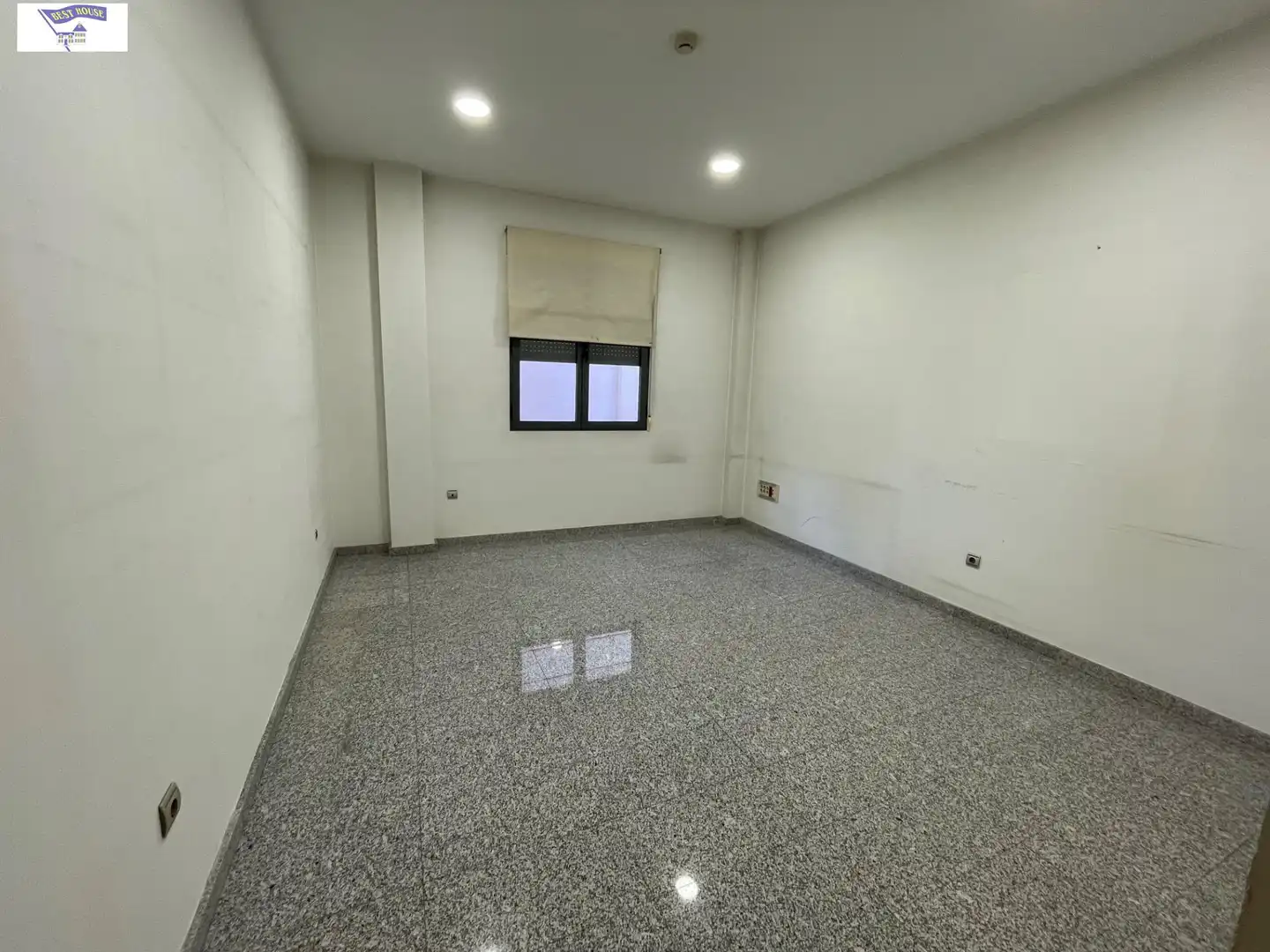Bureau avec ascenseur à louer à Centro, imagen 4