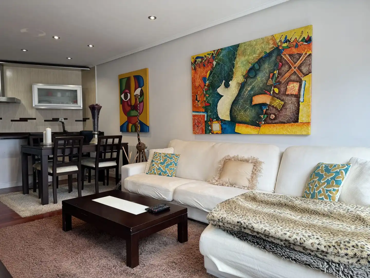 Sala de estar de Piso en venta en Colindres con Calefacción, Terraza y Amueblado