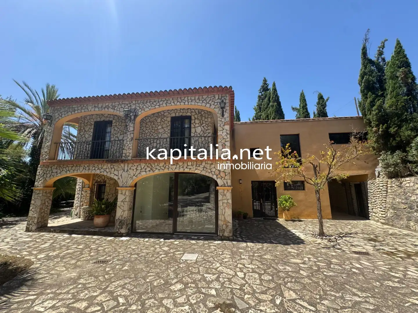 Vista exterior de Casa o xalet en venda en Xàtiva amb Calefacció, Jardí privat i Terrassa