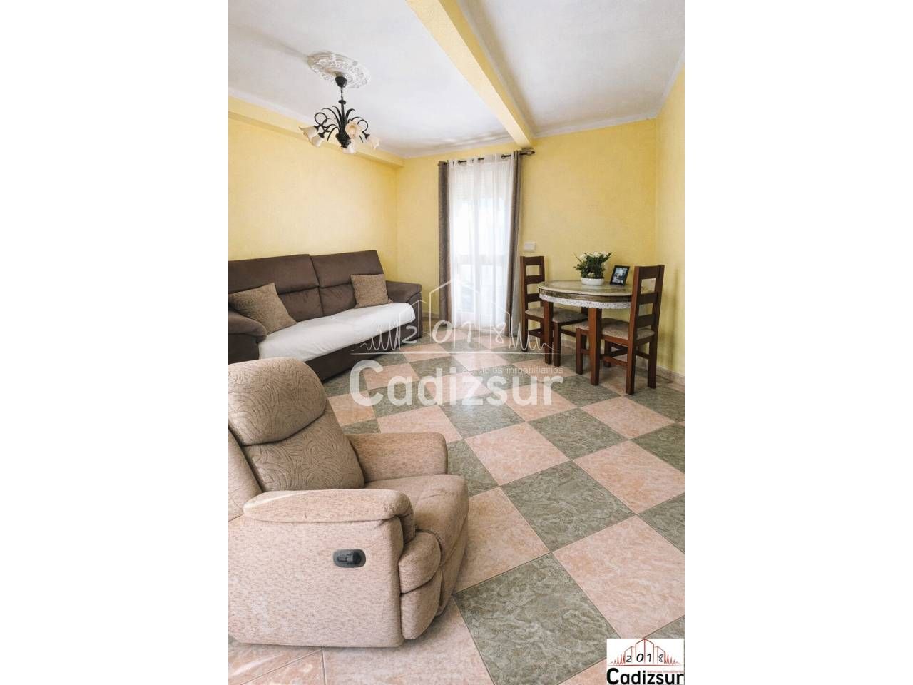 Dormitori de Pis en venda en  Cádiz Capital