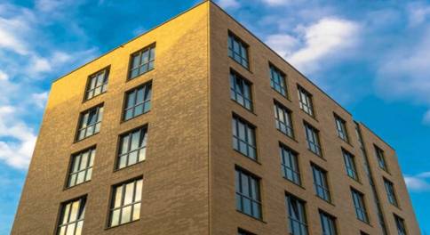 Piso en Alquiler en Calle Coronacion de la Virgen en Centro