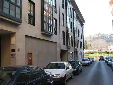 Local comercial en alquiler en Cangas de Onís