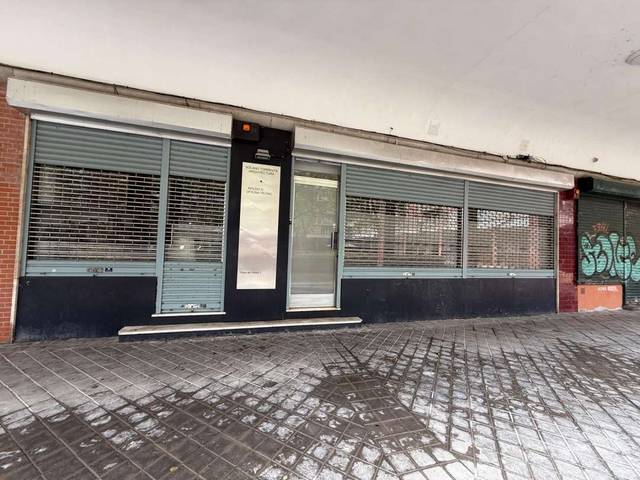 Local comercial en Alquiler en Del Sauce Plaza en Amara