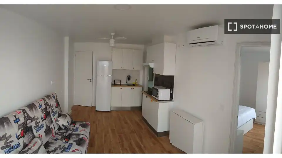 Kitchen of Flat for rent in Valencia  with Air Conditioner, Heating and Furnished