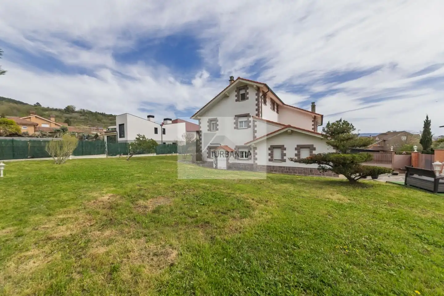 Vista exterior de Casa o chalet en venta en Berrioplano / Berriobeiti con Aire acondicionado, Calefacción y Jardín privado