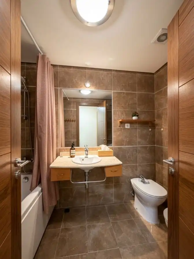 Badezimmer von Wohnungen zur Miete in Estepona Pueblo