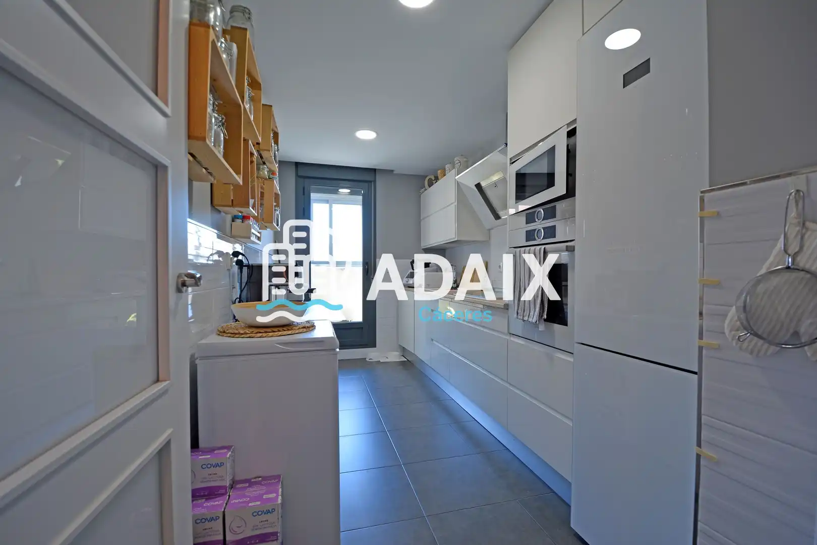 Kitchen of Flat for sale in Cáceres  with Air Conditioner, Heating and Terrace