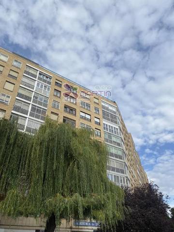 Oficina en Venta en Avenida del Cid Campeador en Los Vadillos - R. Sanitaria - Pozanos