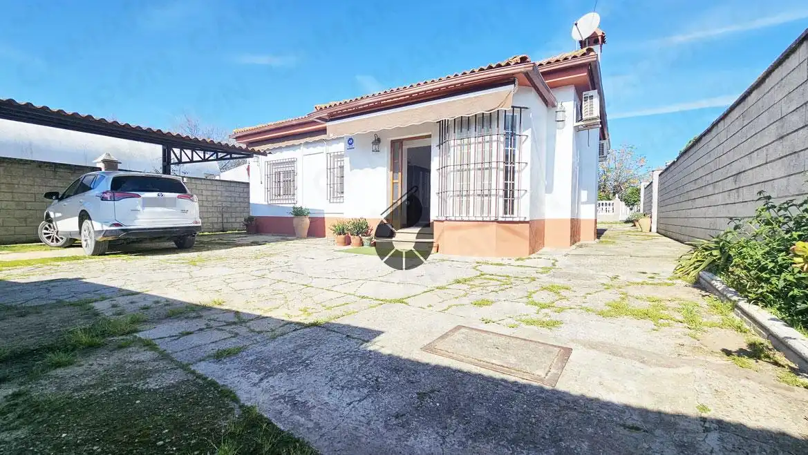 Vista exterior de Finca rústica en venta en Almensilla con Aire acondicionado, Jardín privado y Piscina