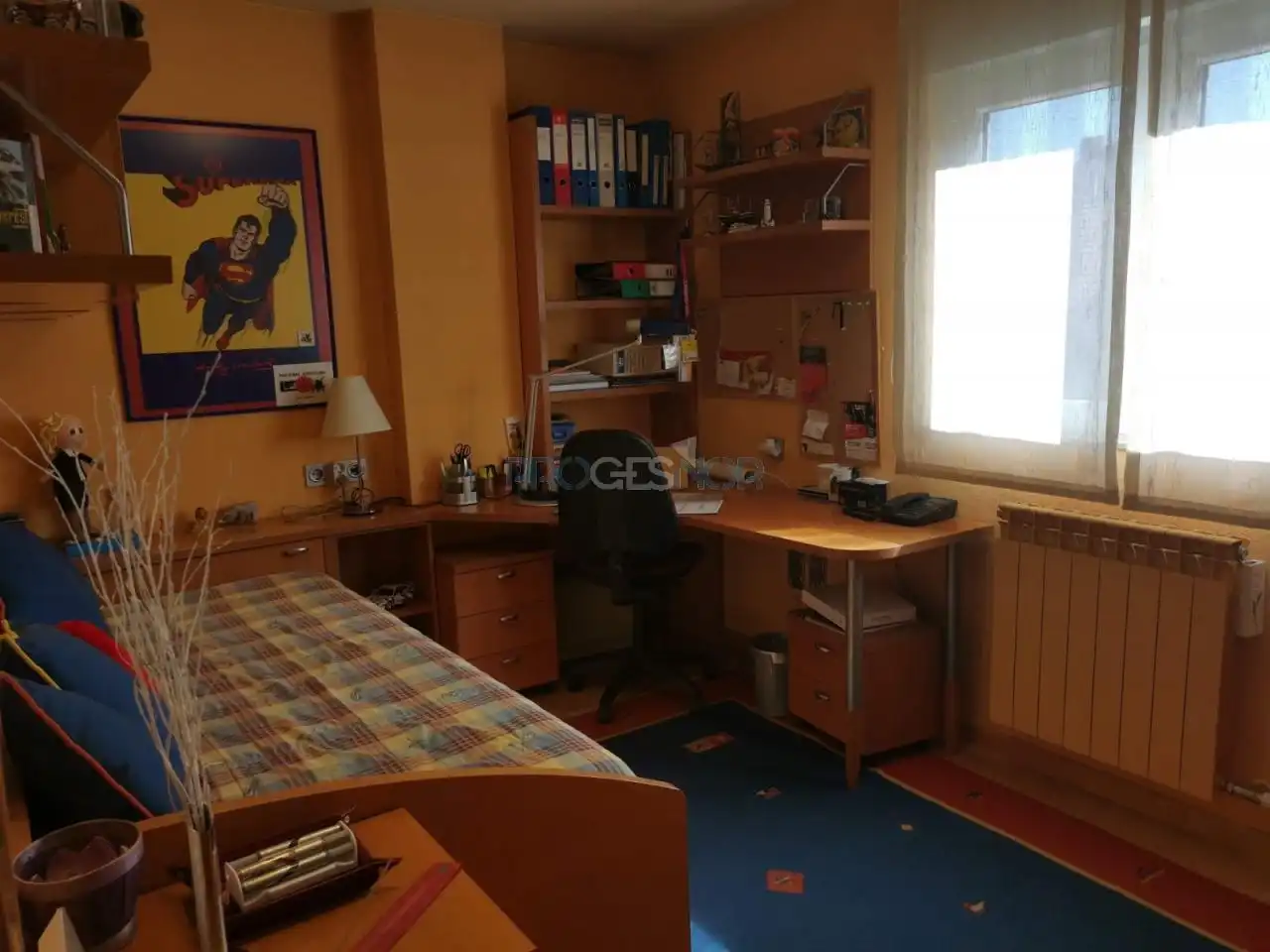 Habitación de Piso en venta en León Capital  con Calefacción, Trastero y Balcón