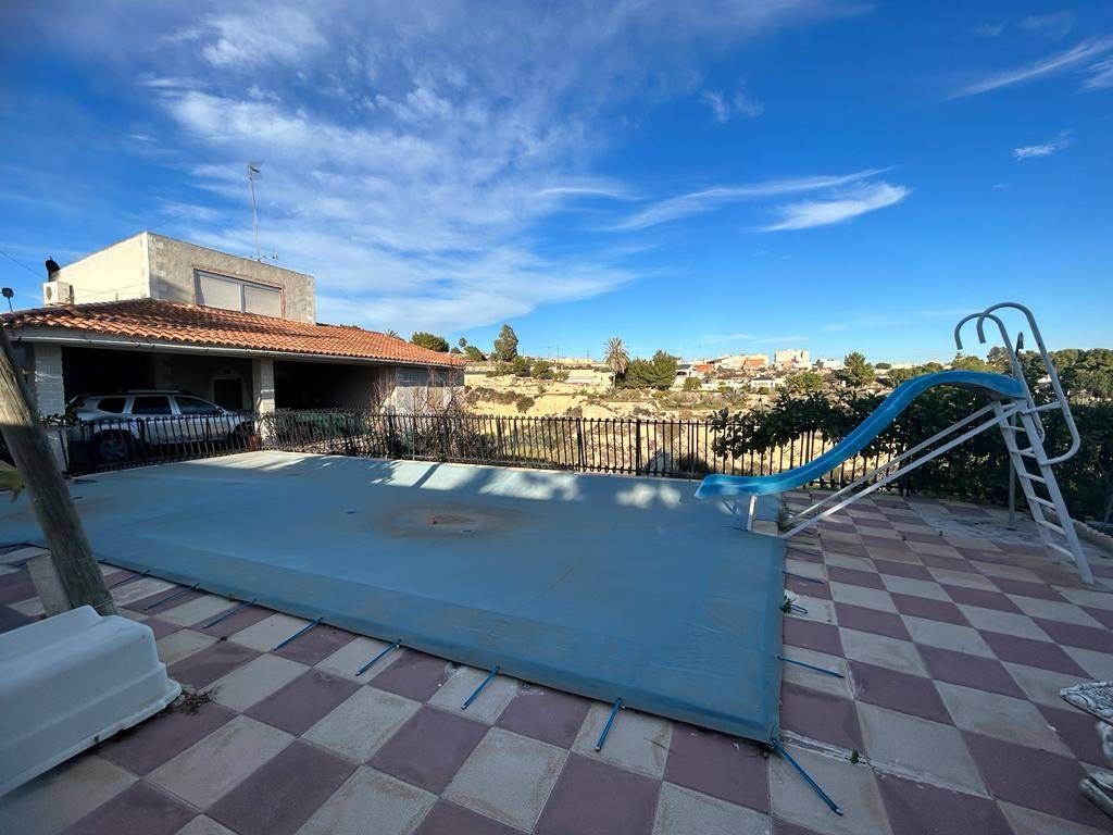 Terrace of Country house for sale in Crevillent  with Air Conditioner, Terrace and Storage room