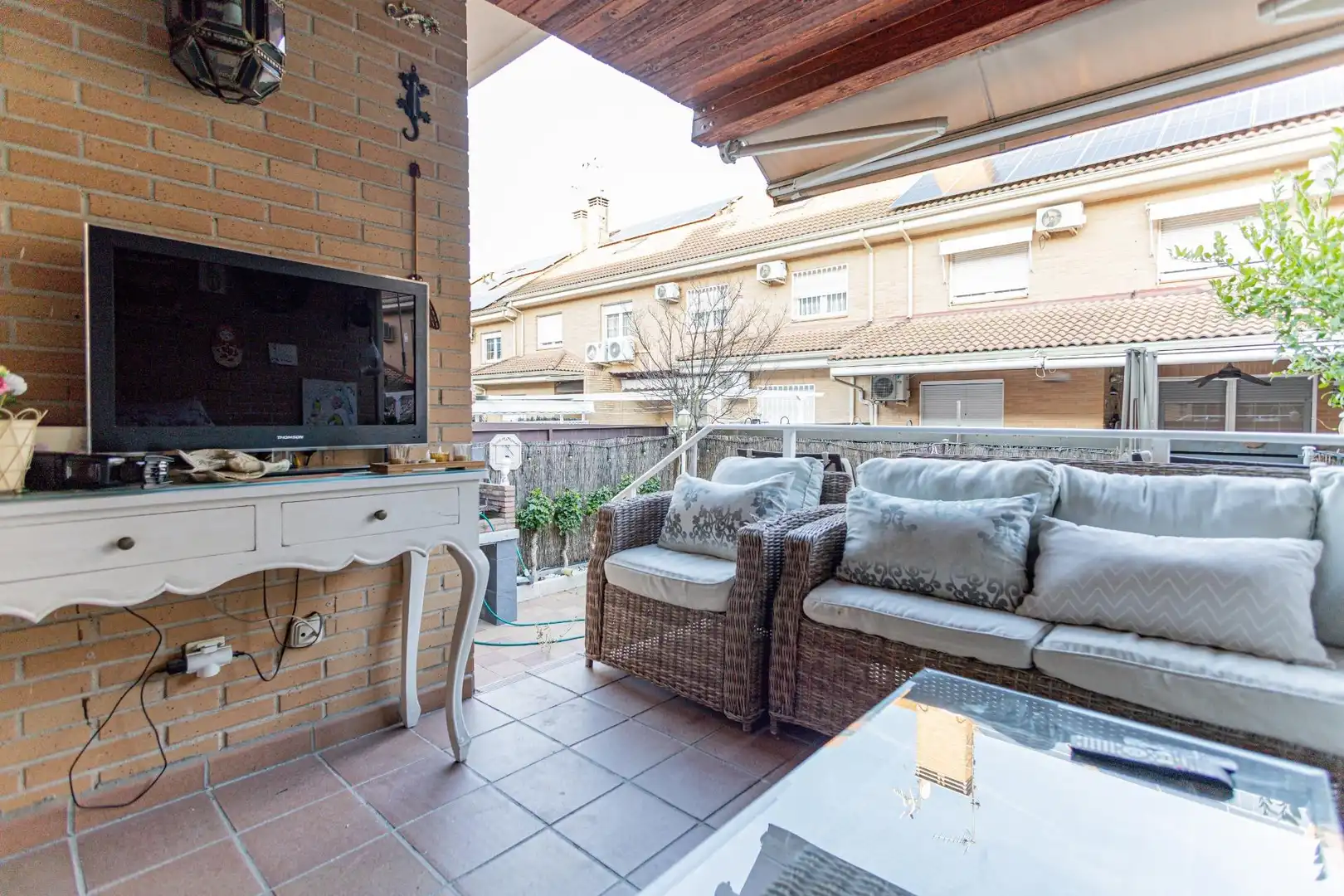Terrassa de Casa adosada en venda en Valdemoro amb Calefacció, Jardí privat i Piscina comunitària
