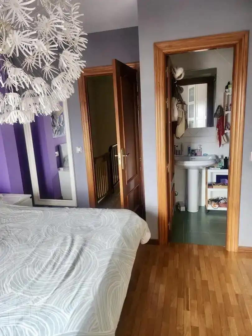 Habitación de Casa o chalet en venta en Valverde de la Virgen con Balcón
