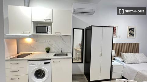 Foto 2 de Estudi per a compartir a Arapiles, Madrid