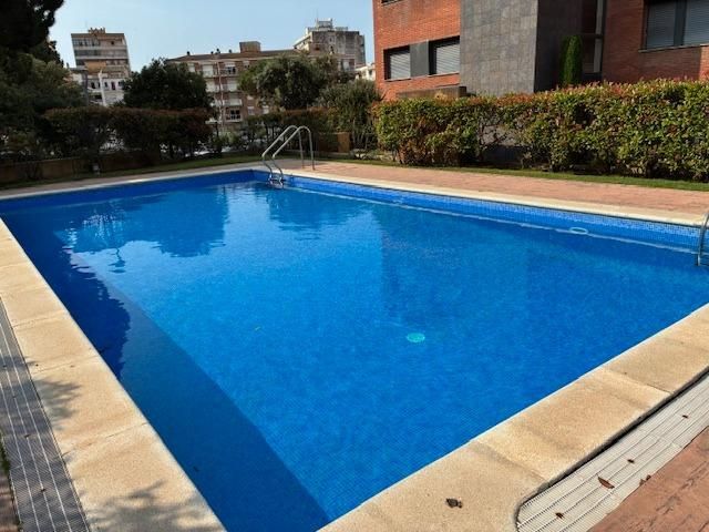 Piscina de Àtic en venda en Calonge amb Aire condicionat, Calefacció i Terrassa