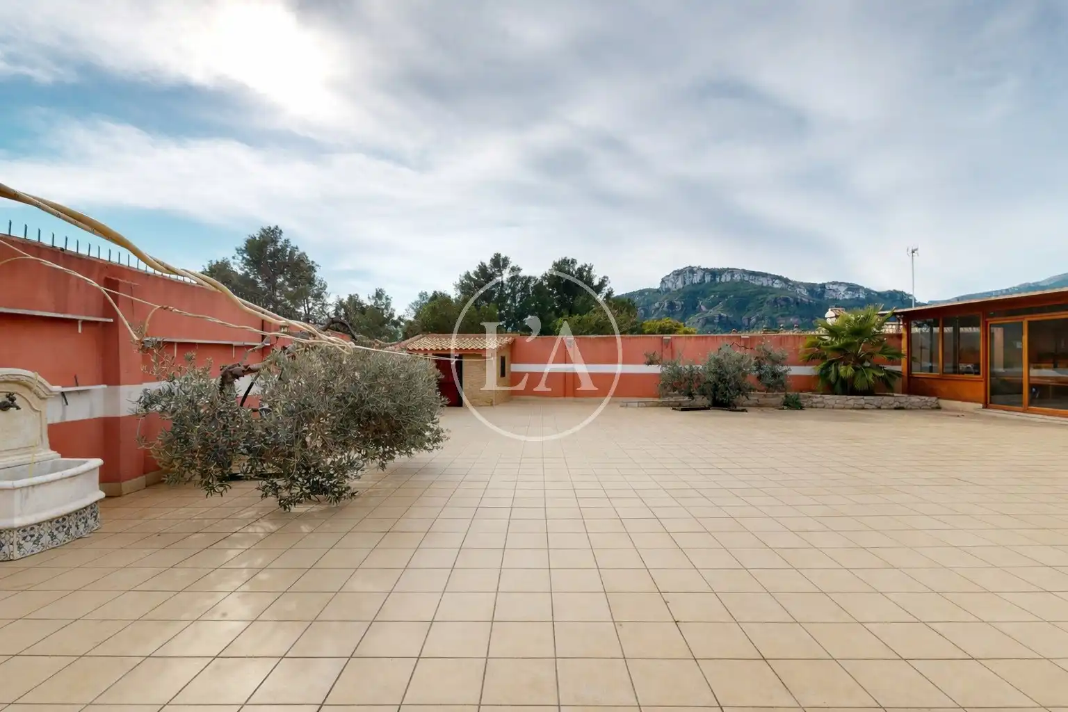 Vista exterior de Casa o xalet en venda en Vilanova d'Escornalbou amb Calefacció, Jardí privat i Terrassa