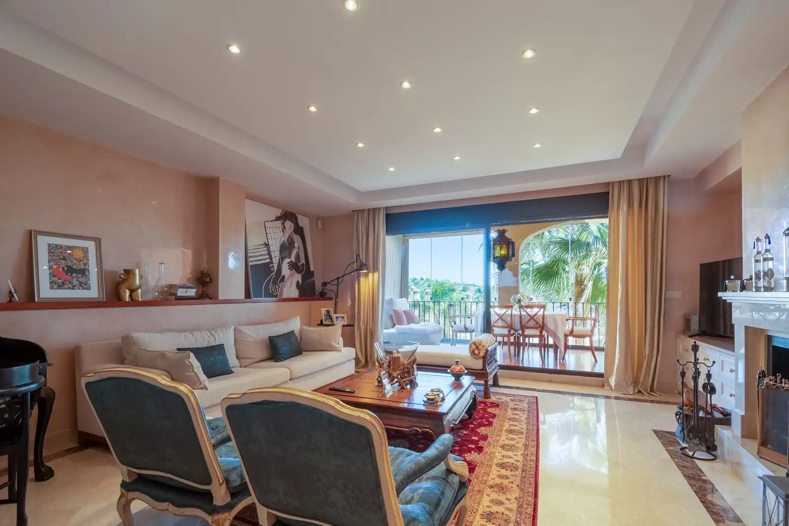 Sala de estar de Casa adosada en venta en Estepona con Aire acondicionado, Amueblado y Horno