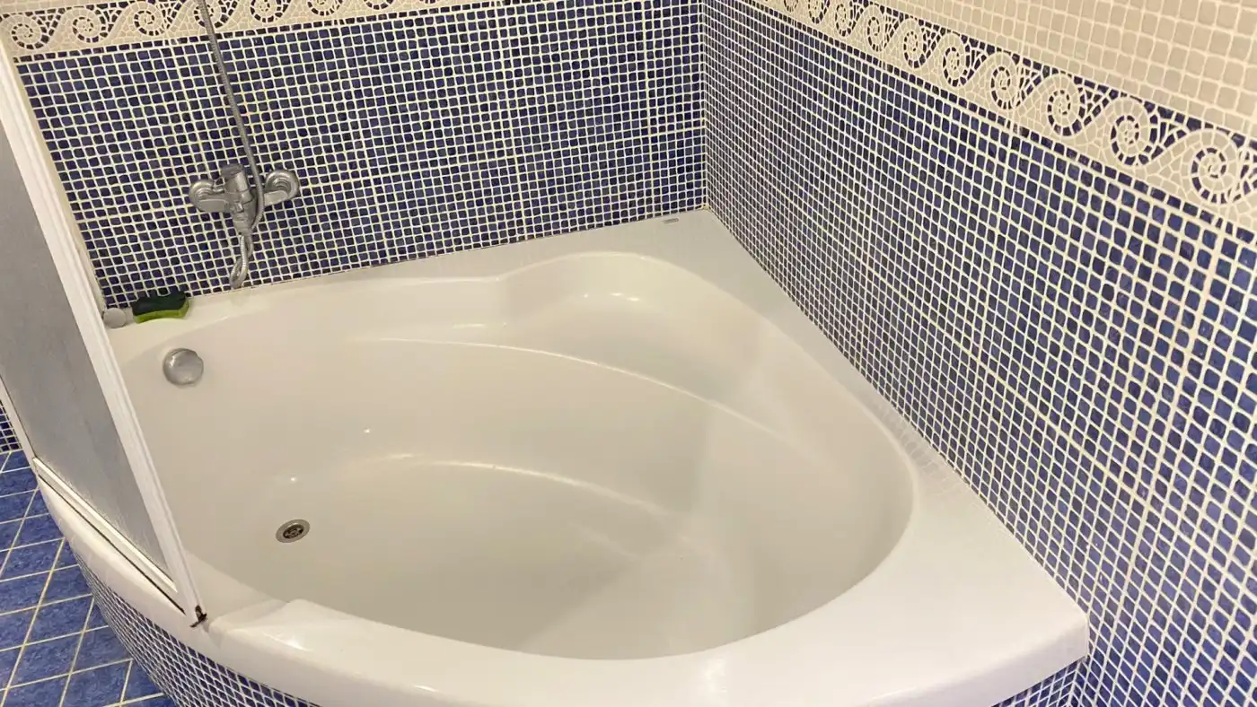 Badezimmer von Dachboden zum Verkauf in Silla mit Klimaanlage, Heizung und Parkett