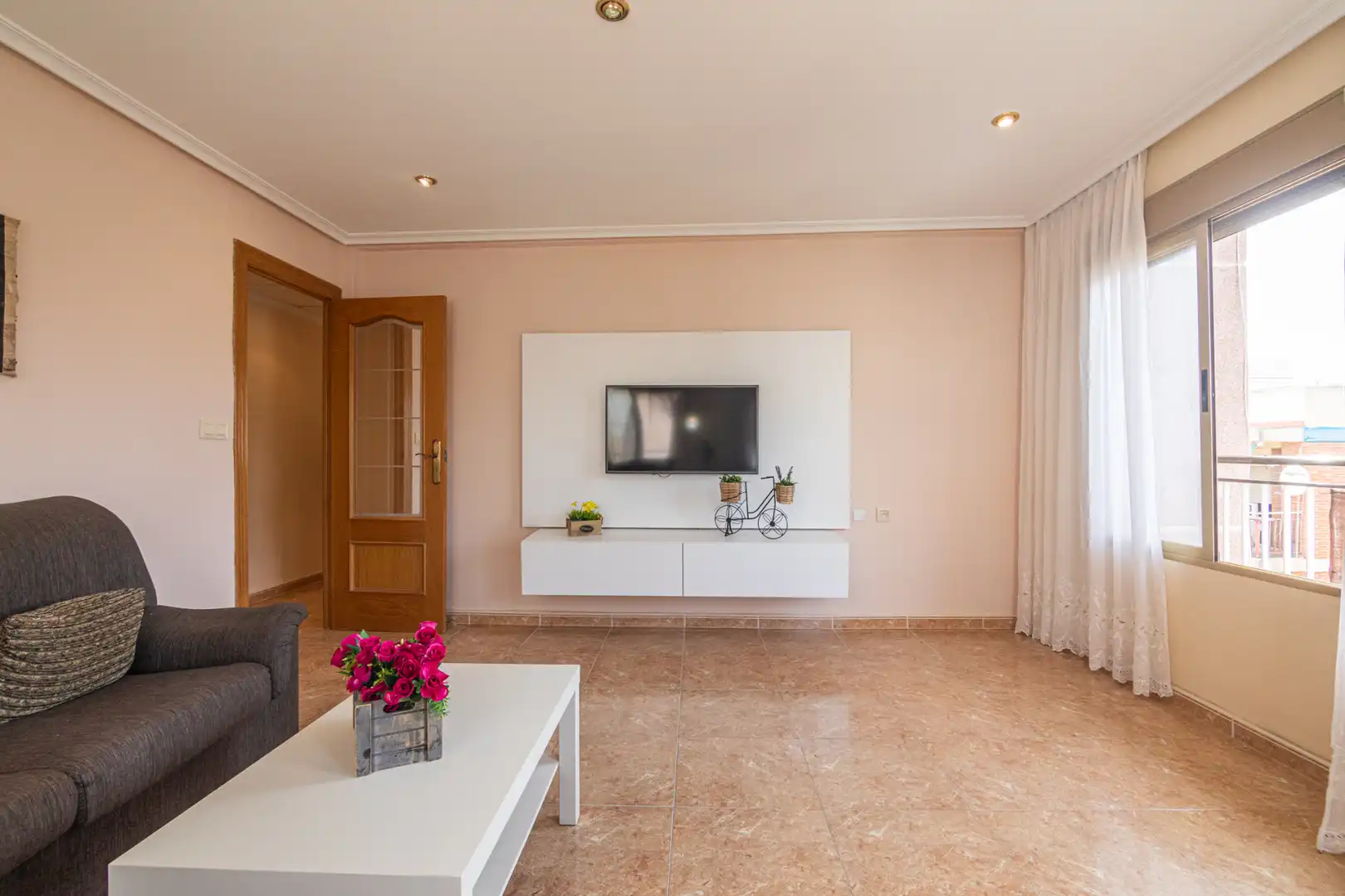 Piso con terraza en venta en Carrer Ramón y Cajal, imagen 9