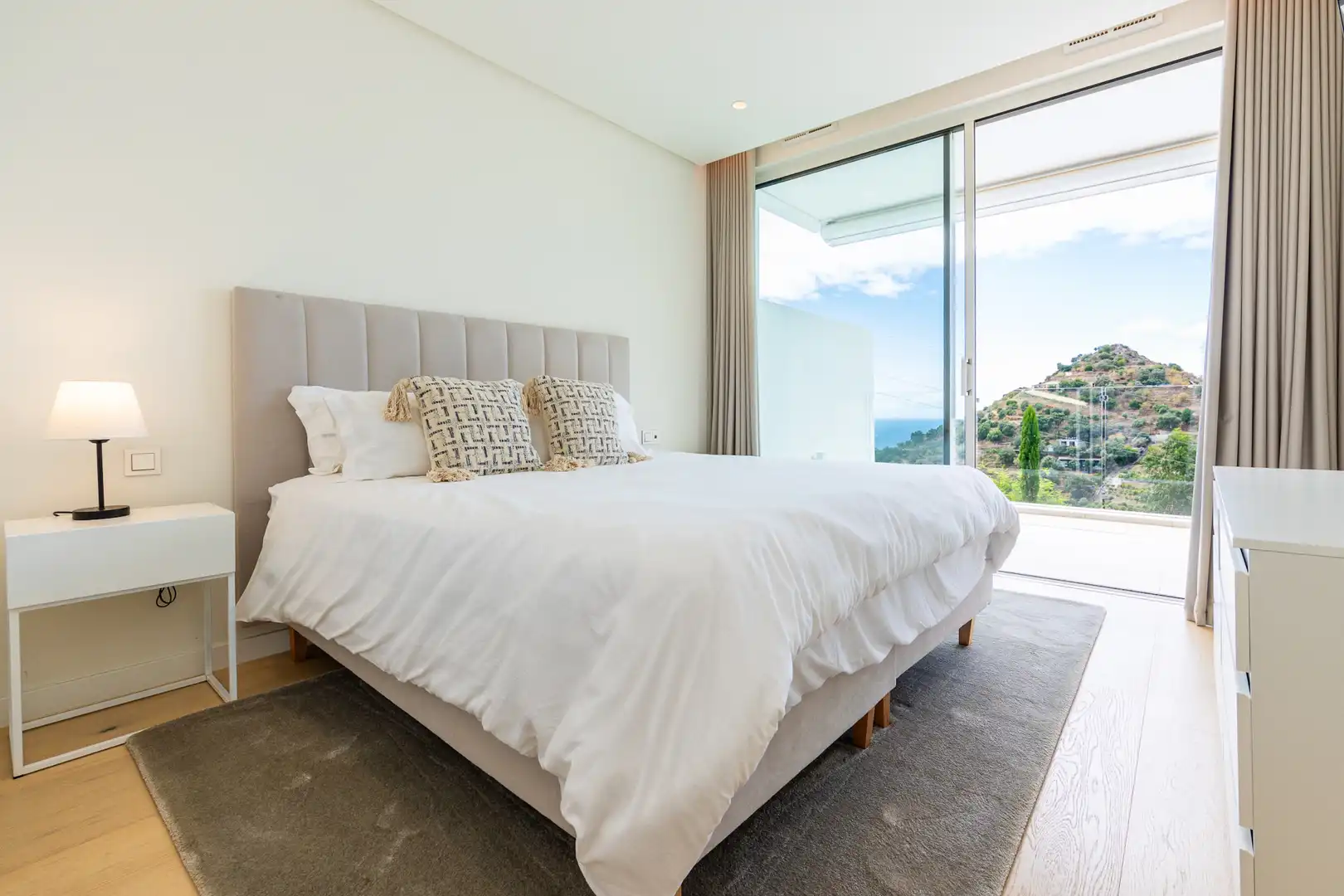 Habitación de Planta baja en venta en Ojén con Aire acondicionado, Terraza y Piscina