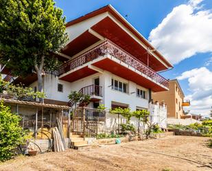 Exterior view of Single-family semi-detached for sale in Castellar del Vallès  with Terrace and Balcony