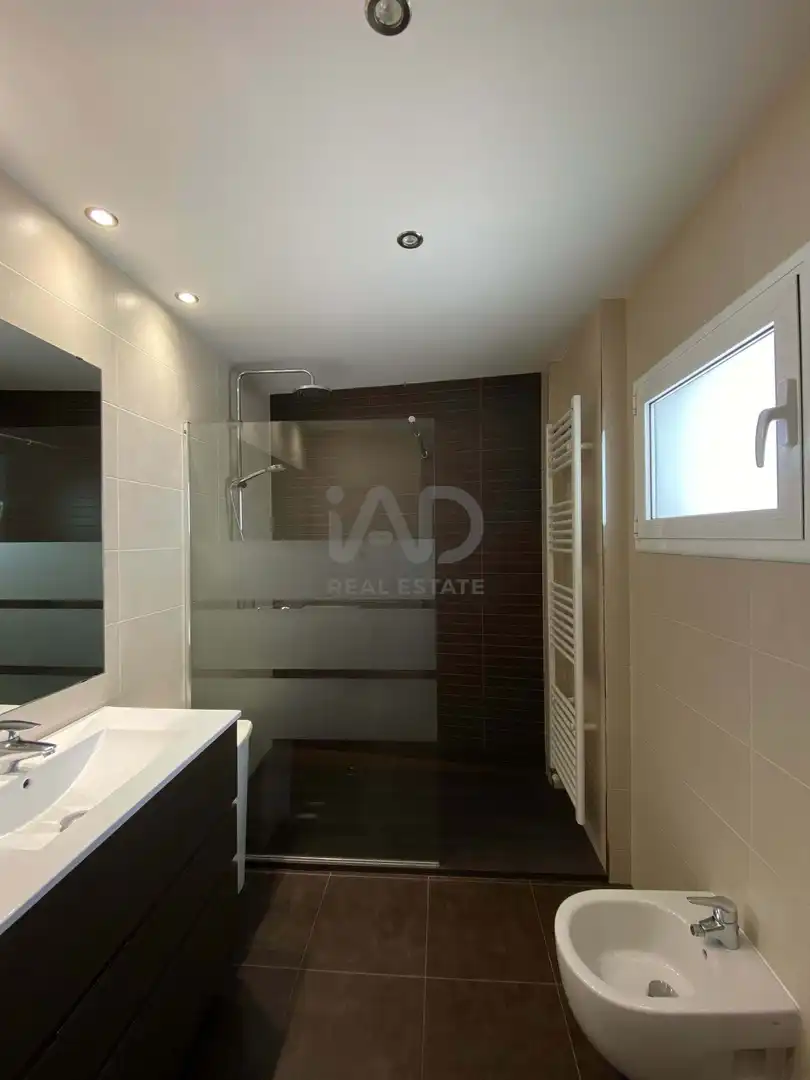 Bathroom of Duplexes for sale in Terrassa  with Heating and Terrace