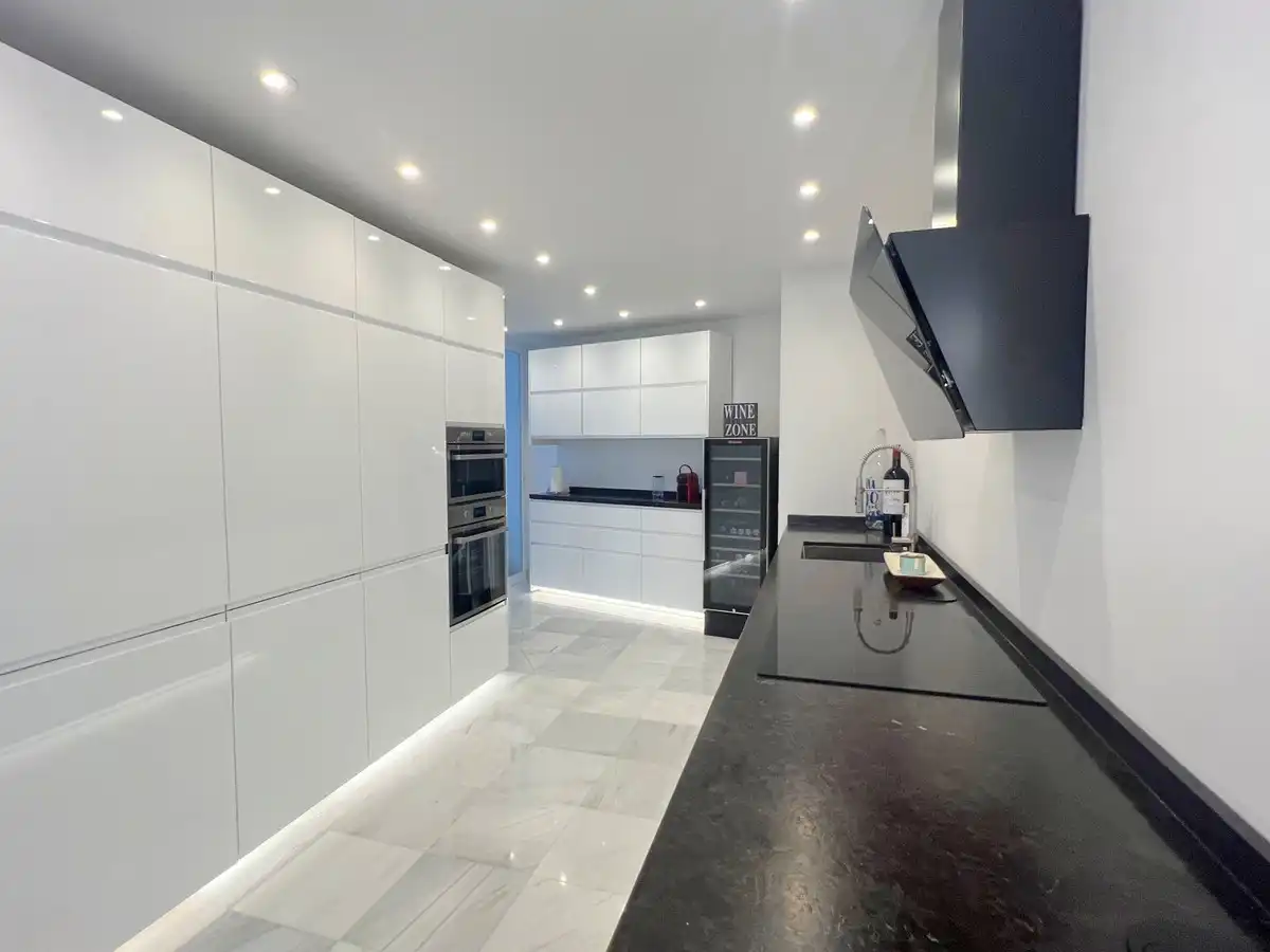 Apartament amb terrassa en venda a La Quinta, imagen 4