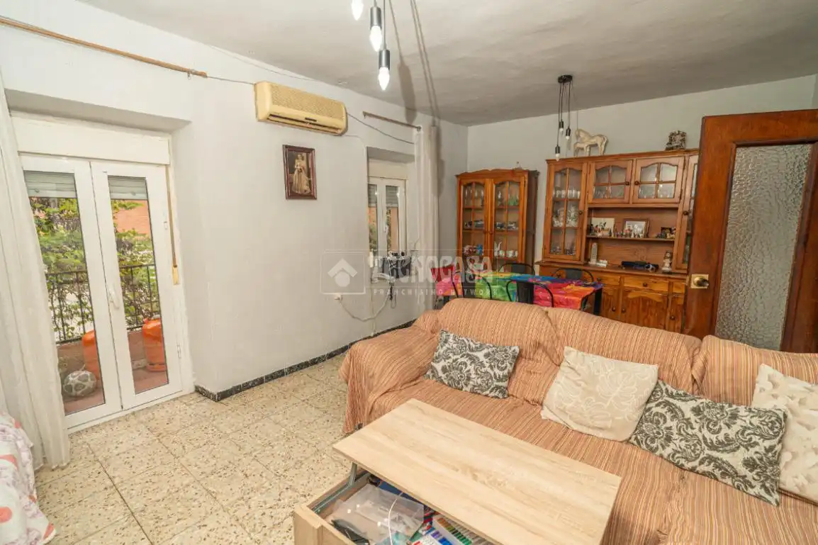 Sala de estar de Piso en venta en Linares con Aire acondicionado