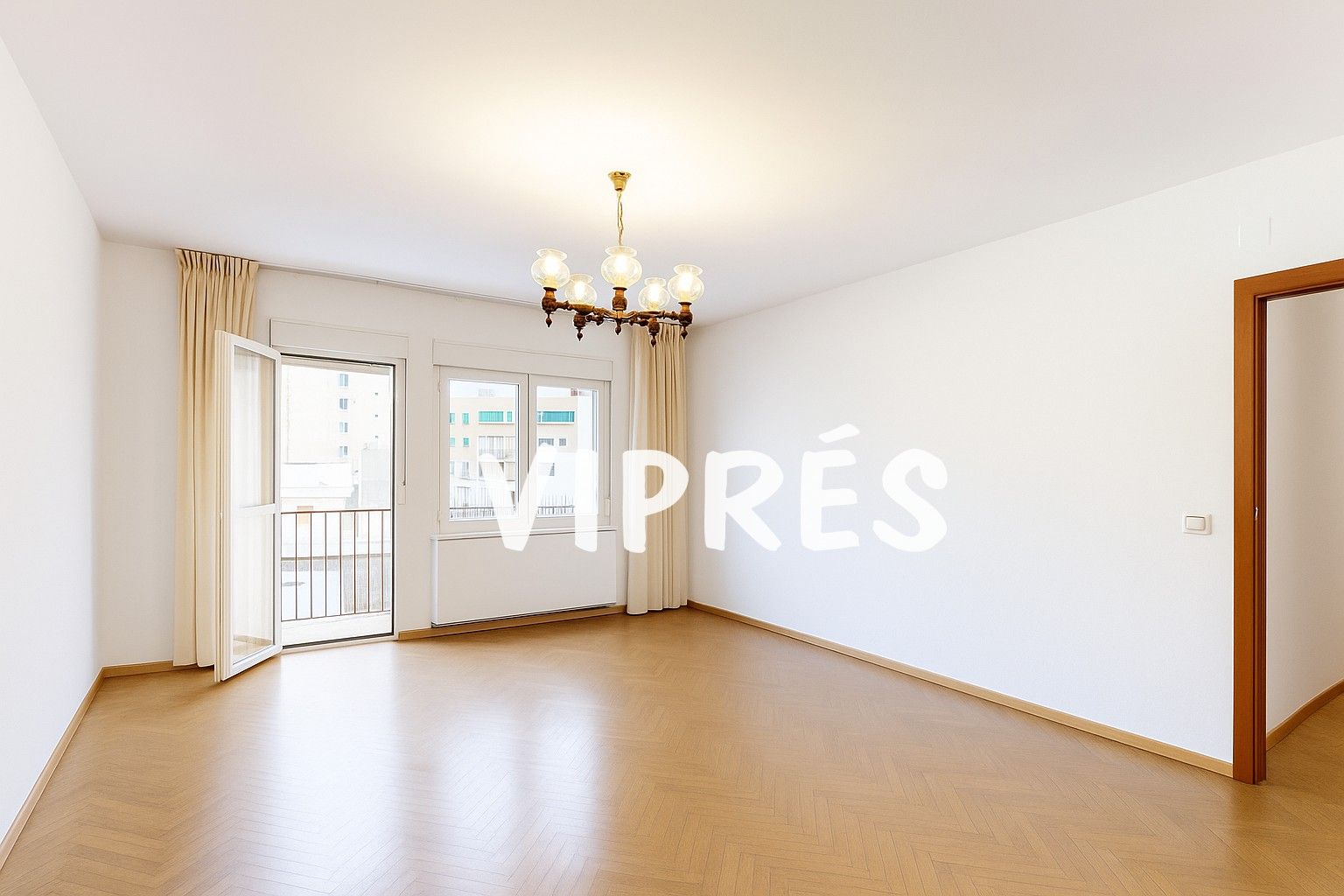 Sala de estar de Piso en venta en Cáceres Capital con Calefacción
