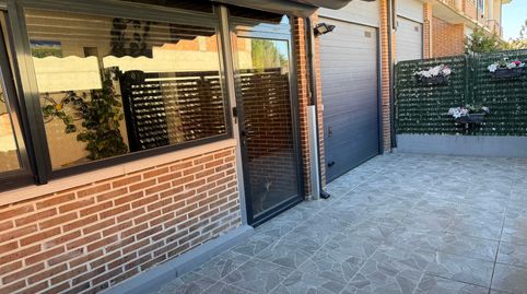 Foto 3 de Casa adosada en venta en Avenida de Burgos, 106, Cigales, Valladolid