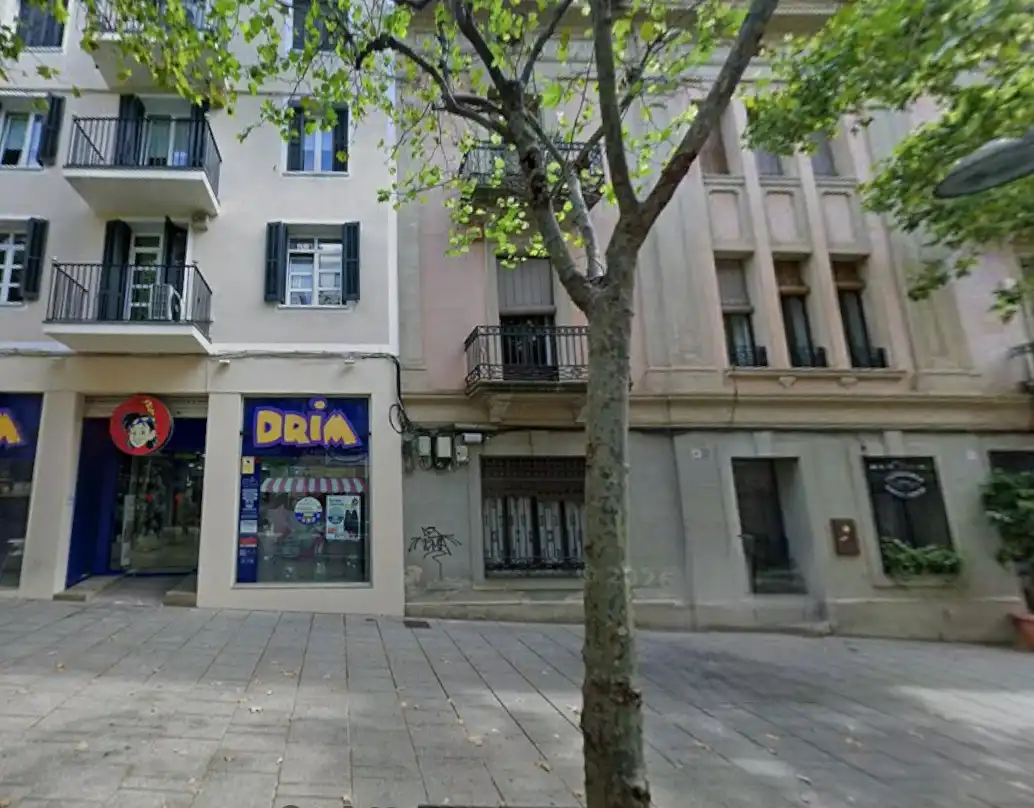 Vista exterior de Traster en venda en Mataró