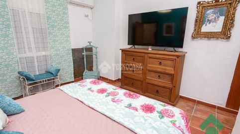 Foto 3 de Casa adosada en venta en C. Barcelona, Bajadilla - Fuente Nueva, Algeciras