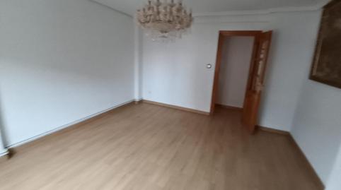 Foto 2 de Pis de lloguer a Rondilla, Valladolid Capital