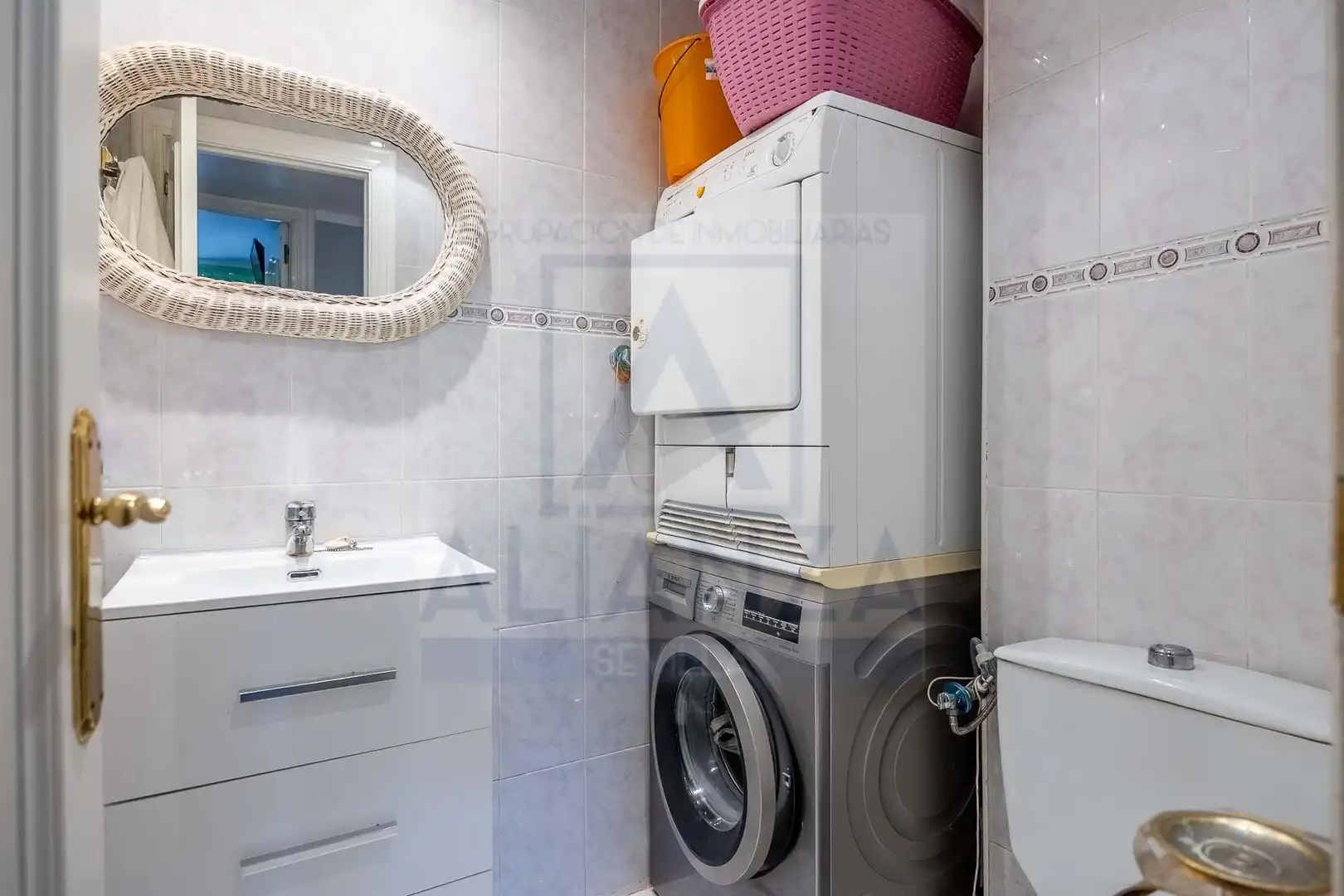 Baño de Piso en venta en Camas con Aire acondicionado y Terraza