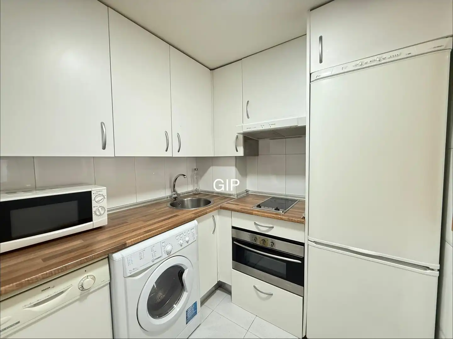 Apartments for rent in Calle de Samaniego, 12, Rejas